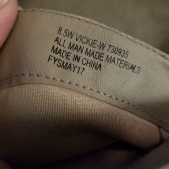 Daisy Fuentes Vickie Western Bootie - Picture 3 of 4